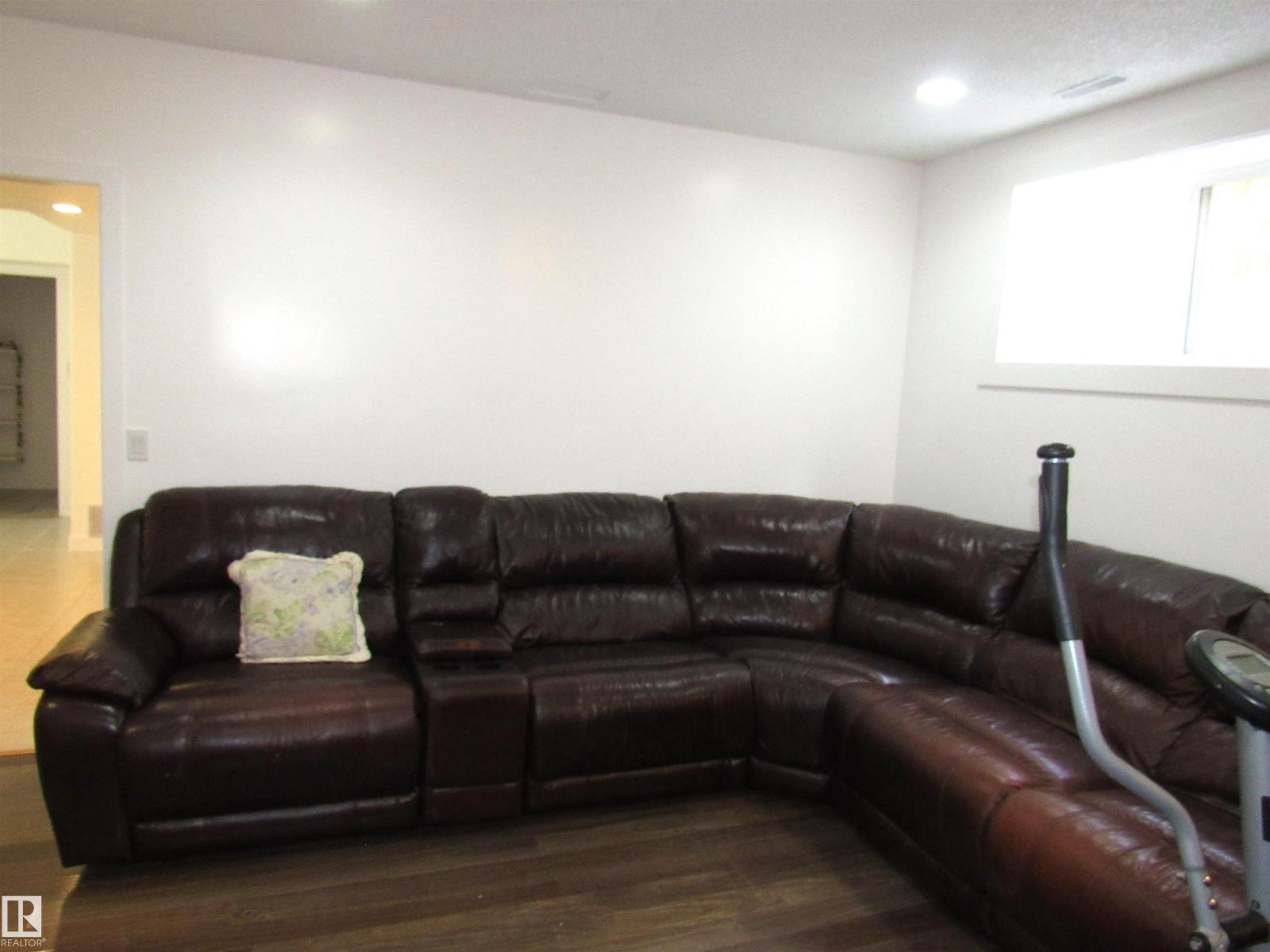 9646 73 Av Nw, Edmonton, Alberta  T6E 1B2 - Photo 29 - E4438838