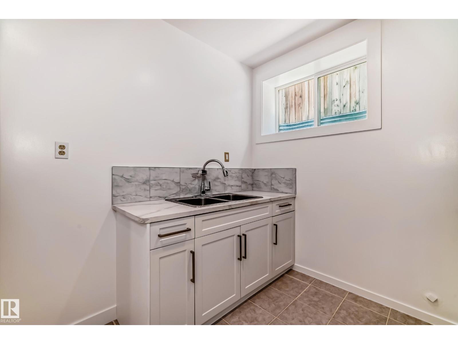 9646 73 Av Nw, Edmonton, Alberta  T6E 1B2 - Photo 36 - E4438838