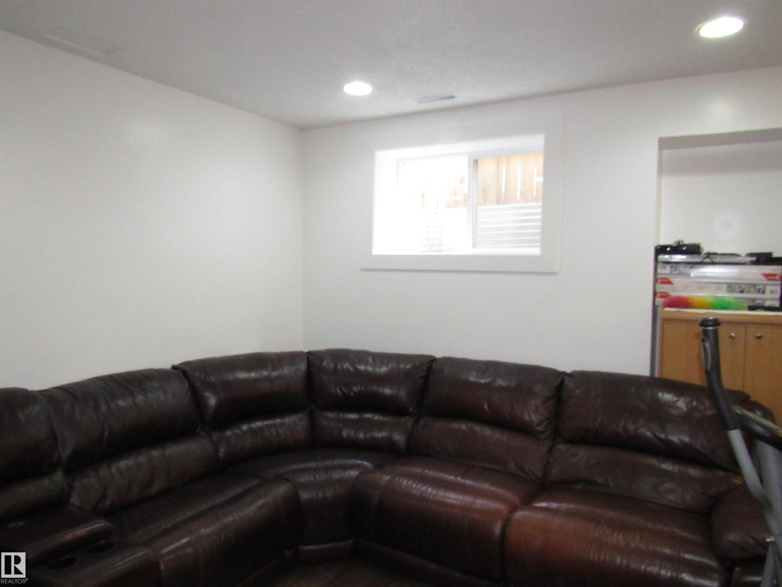 9646 73 Av Nw, Edmonton, Alberta  T6E 1B2 - Photo 28 - E4438838