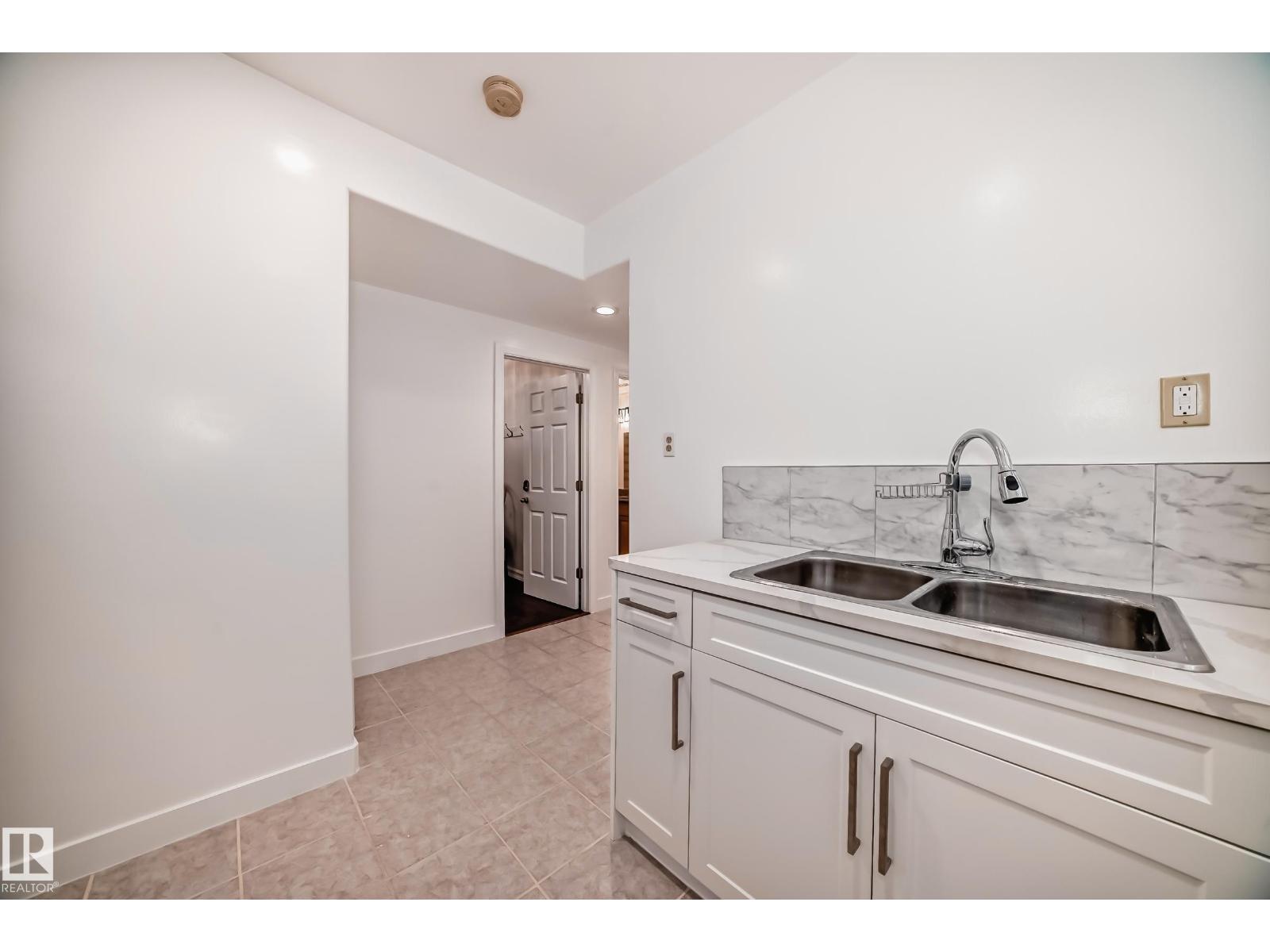 9646 73 Av Nw, Edmonton, Alberta  T6E 1B2 - Photo 38 - E4438838