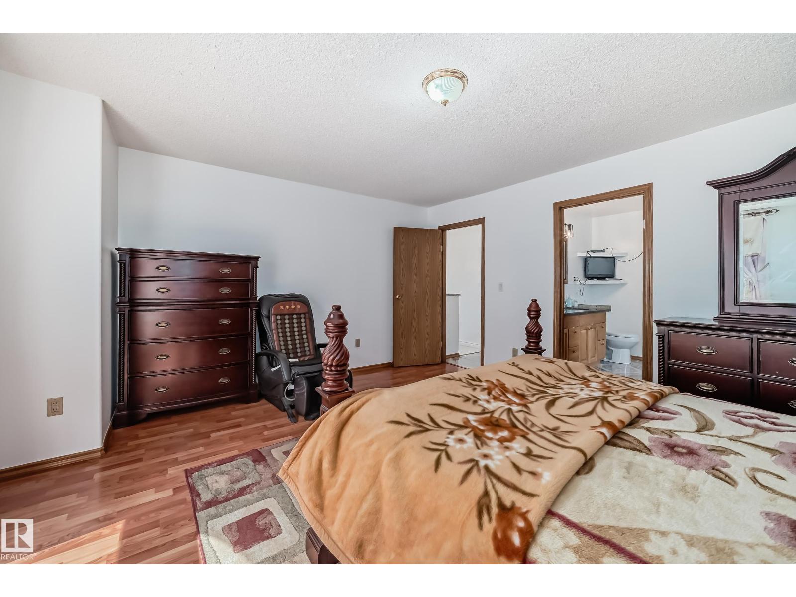9646 73 Av Nw, Edmonton, Alberta  T6E 1B2 - Photo 19 - E4438838
