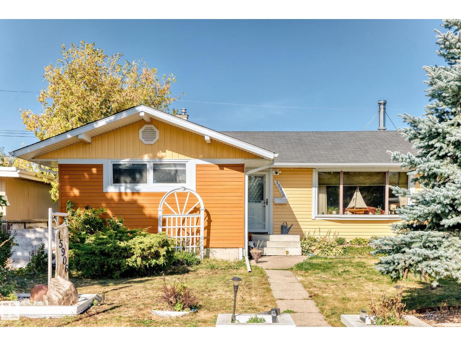 15906 92A AV NW, Edmonton, Alberta