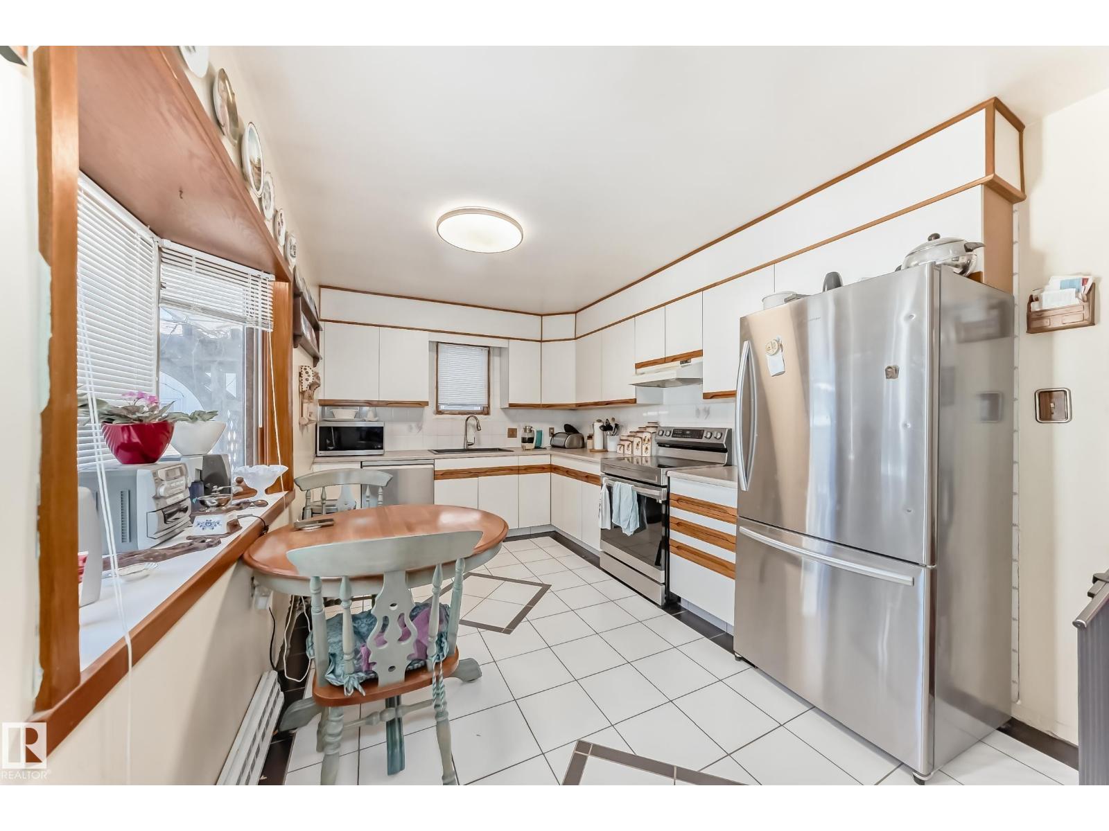 15906 92a Av Nw, Edmonton, Alberta  T5R 5C6 - Photo 7 - E4459842