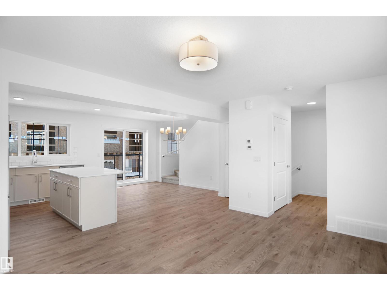 #59 525 Secord Bv Nw, Edmonton, Alberta  T5T 7V3 - Photo 6 - E4459843