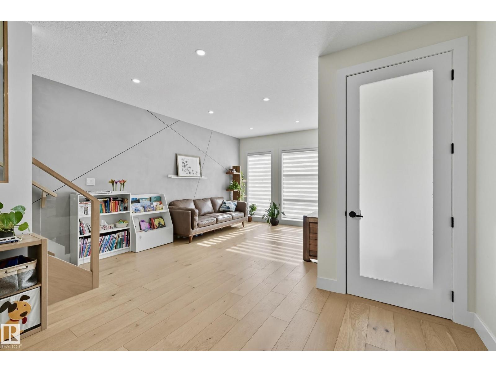 8806 85 Av Nw, Edmonton, Alberta  T6C 1G9 - Photo 17 - E4459844