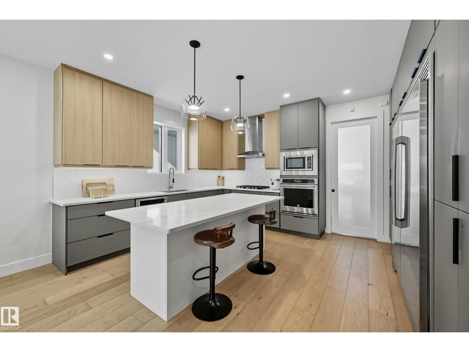 8806 85 Av Nw, Edmonton, Alberta  T6C 1G9 - Photo 7 - E4459844