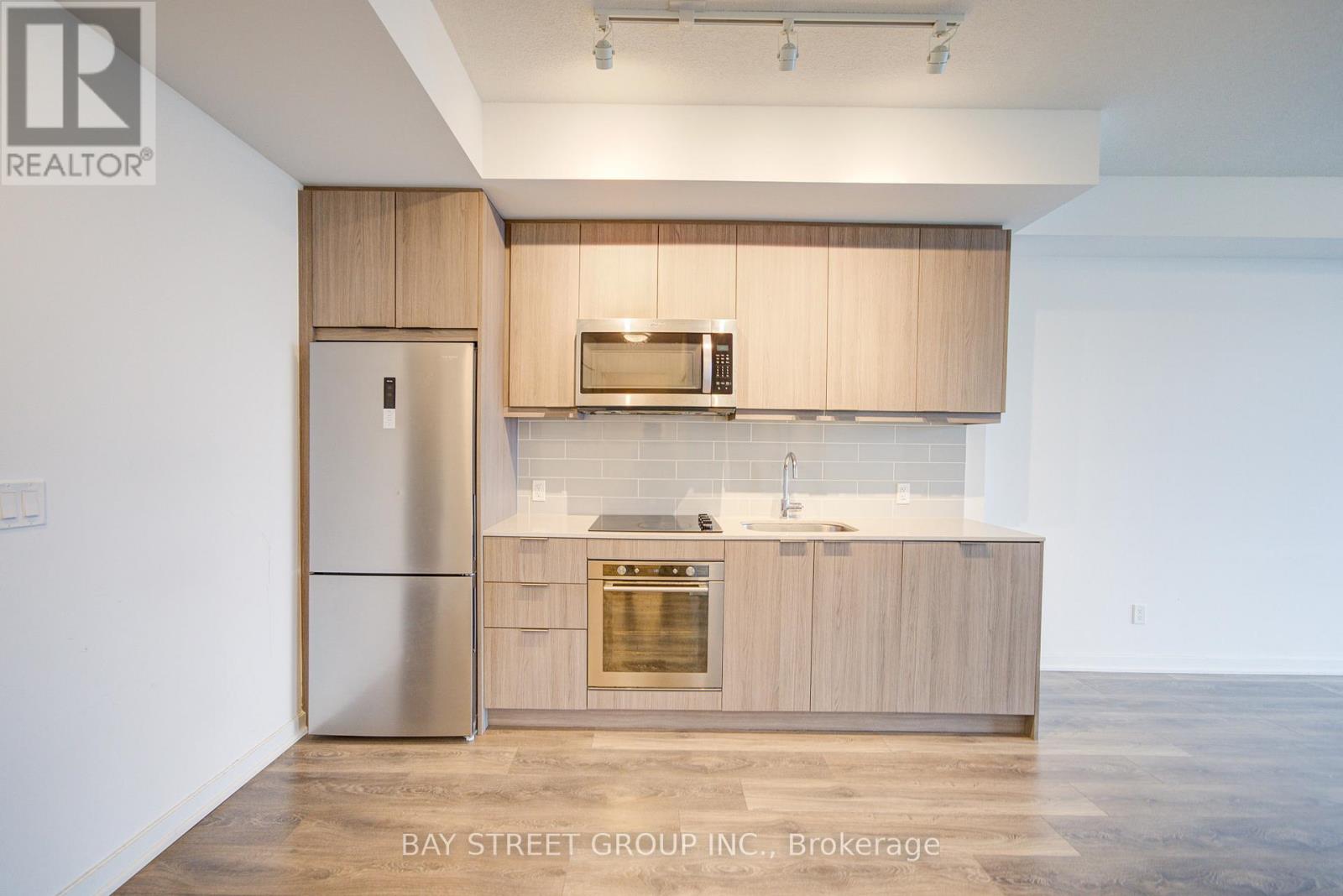 1009 - 38 Forest Manor Road, Toronto, Ontario  M2J 0H4 - Photo 4 - C12430532