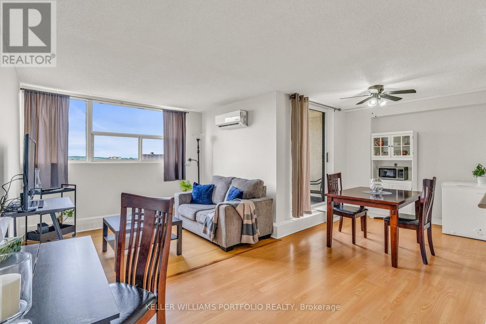 901 - 2900 BATTLEFORD ROAD, Mississauga, Ontario