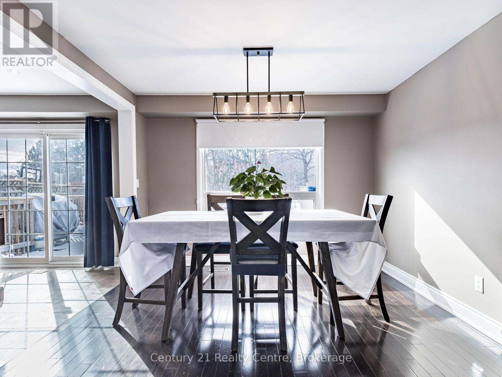 34 Niagara Place, Brampton, Ontario  L6S 4Z1 - Photo 11 - W12430508