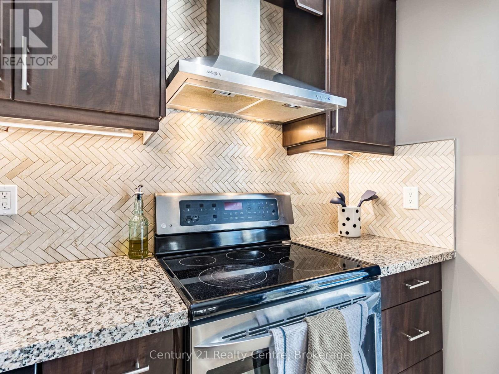 34 Niagara Place, Brampton, Ontario  L6S 4Z1 - Photo 13 - W12430508