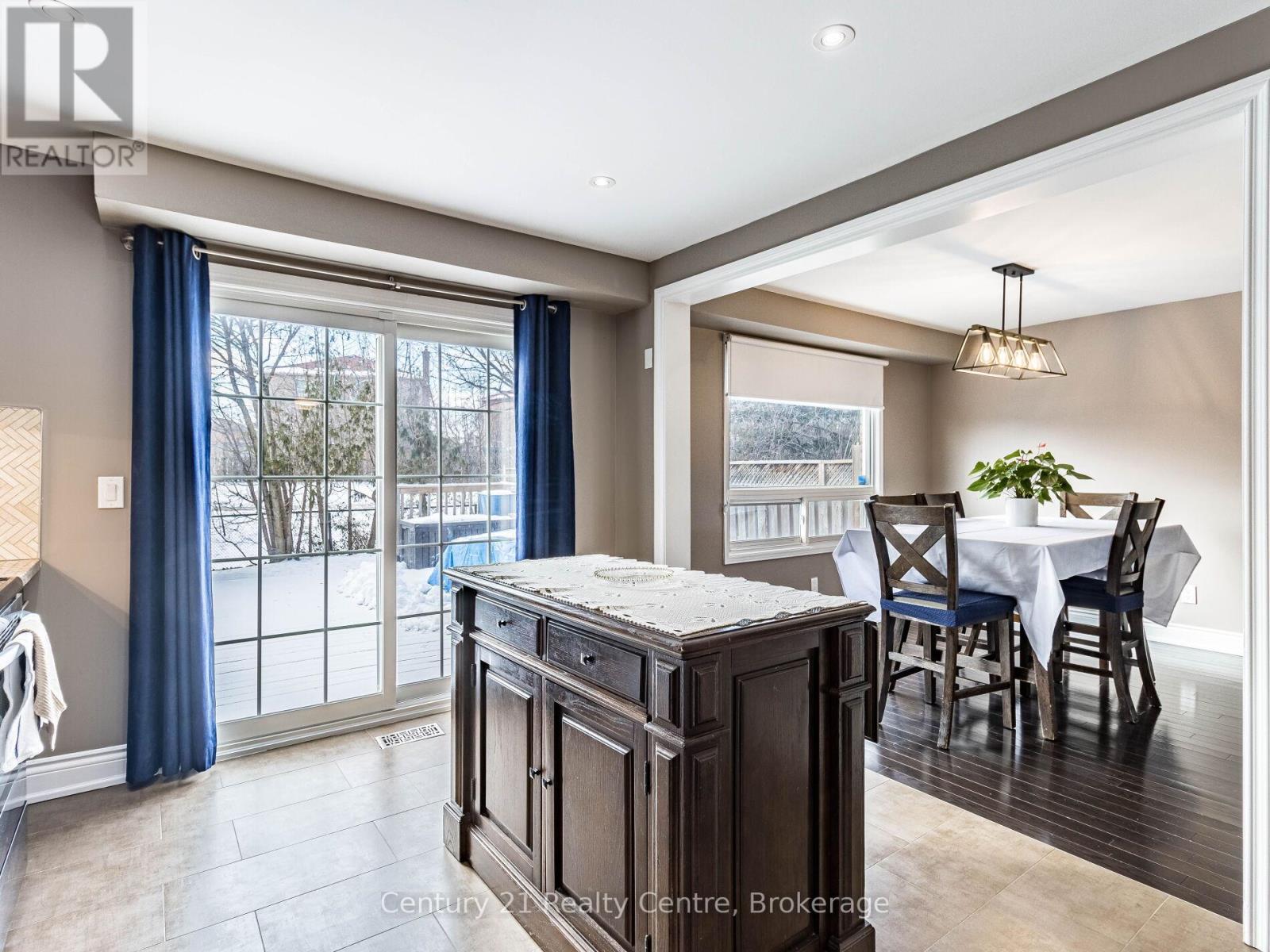 34 Niagara Place, Brampton, Ontario  L6S 4Z1 - Photo 14 - W12430508