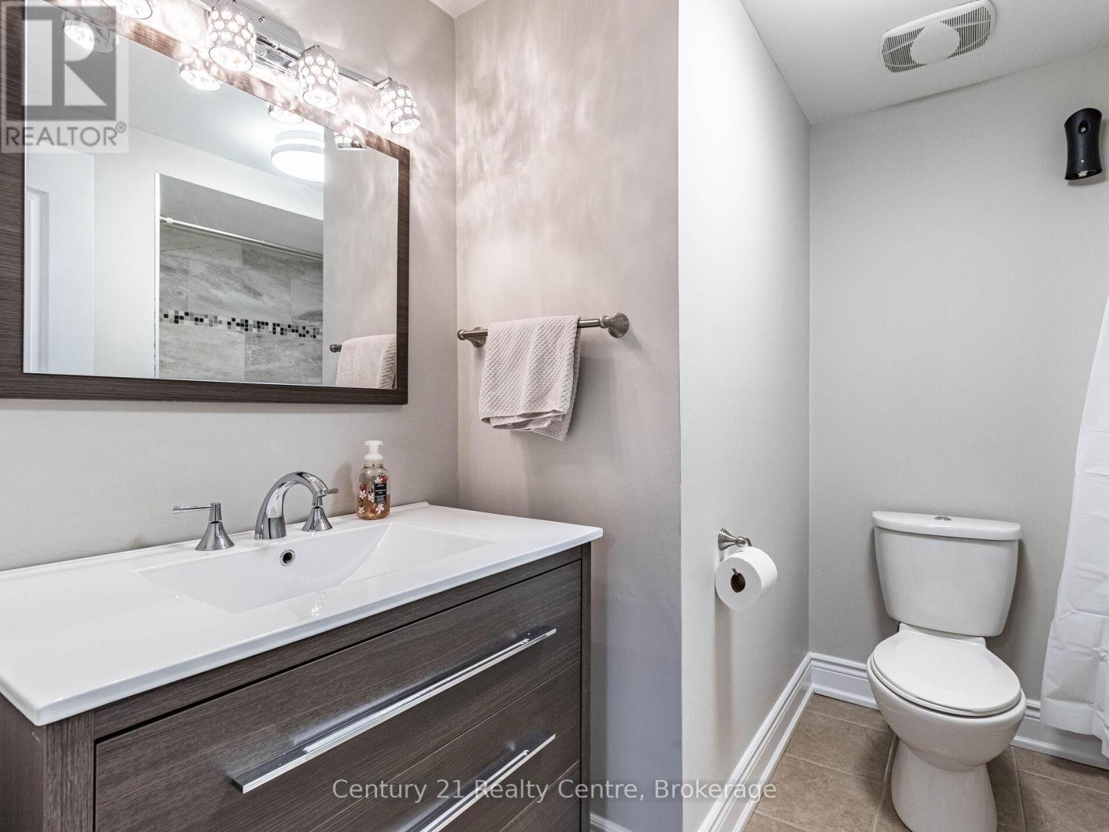 34 Niagara Place, Brampton, Ontario  L6S 4Z1 - Photo 27 - W12430508