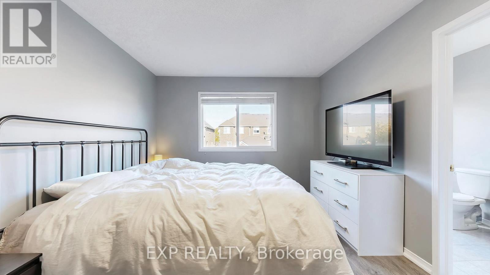 208 Lageer Drive, Whitchurch-Stouffville, Ontario  L4A 0X1 - Photo 17 - N12430517