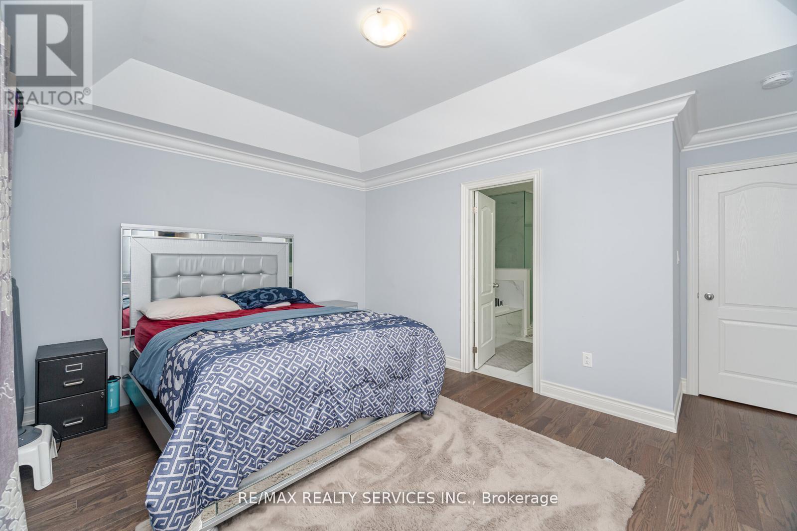 132 Meadow Vista Crescent, East Gwillimbury, Ontario  L9N 0T4 - Photo 23 - N12430535