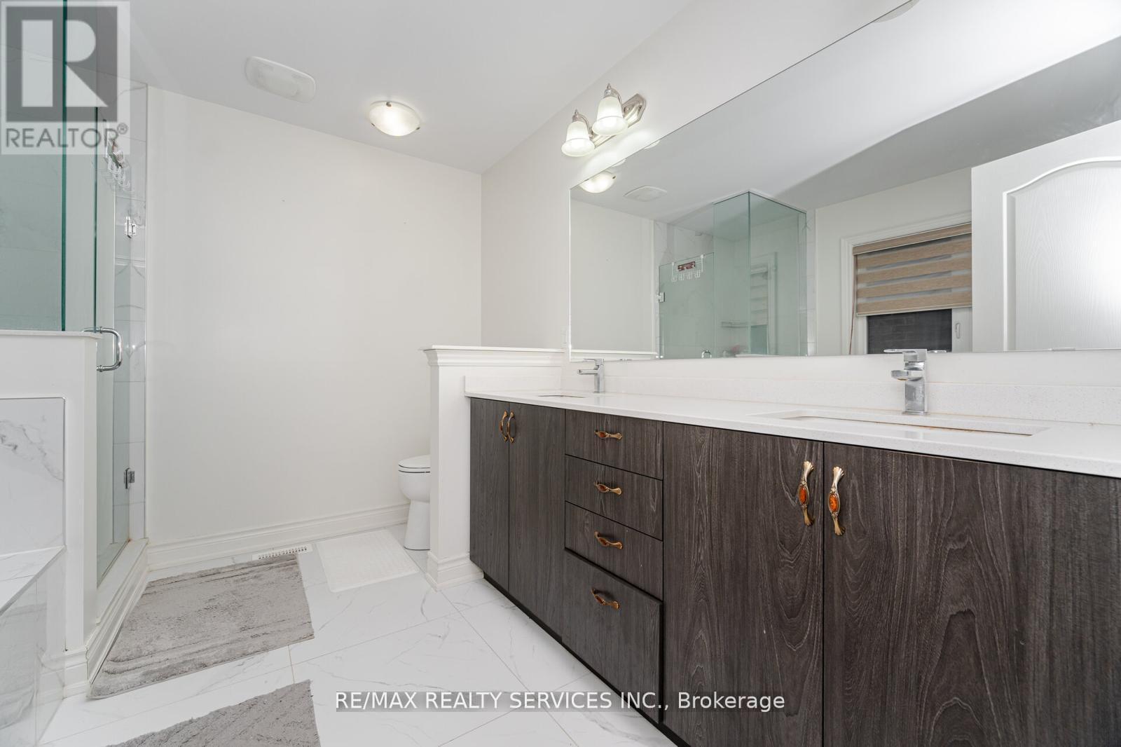 132 Meadow Vista Crescent, East Gwillimbury, Ontario  L9N 0T4 - Photo 25 - N12430535