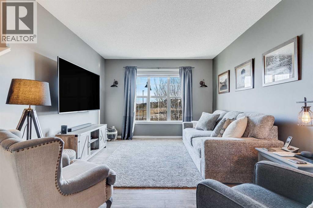 297 Mahogany Boulevard Se, Calgary, Alberta  T3M 2G6 - Photo 4 - A2260279