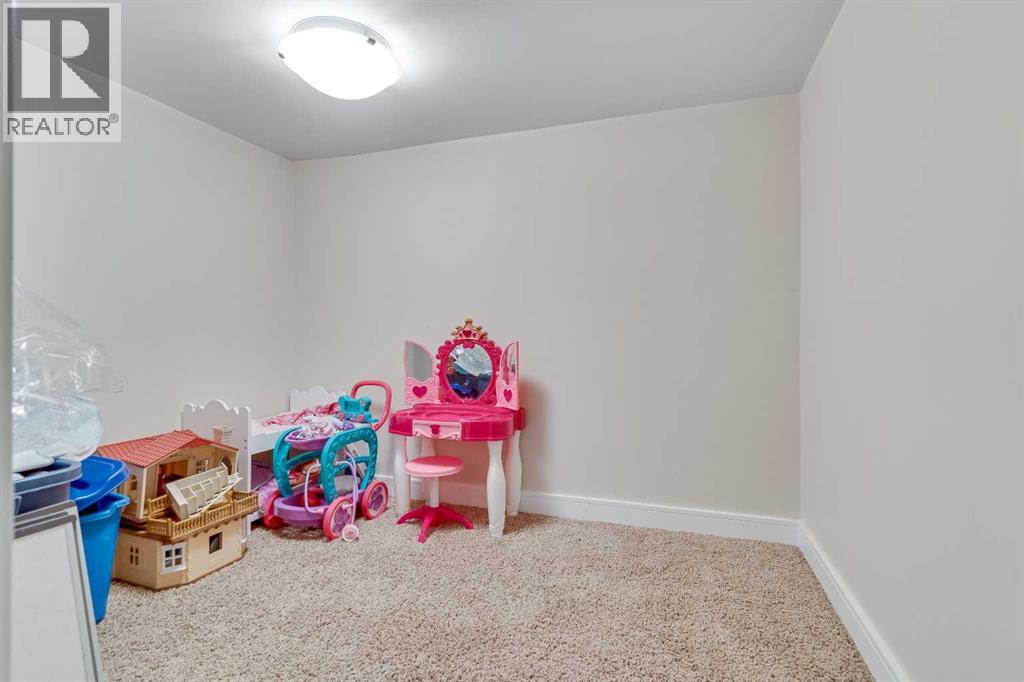 297 Mahogany Boulevard Se, Calgary, Alberta  T3M 2G6 - Photo 45 - A2260279