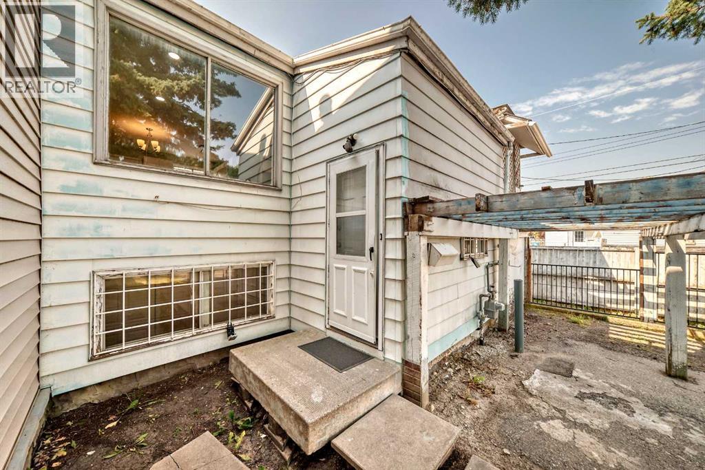 1201 53B Street SE, Calgary, Alberta