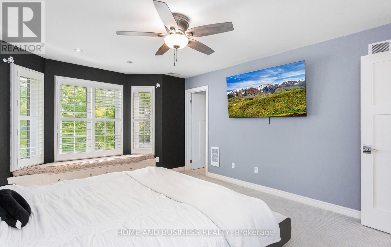 2192 Oakmead Boulevard, Oakville, Ontario  L6H 6B4 - Photo 44 - W12430528