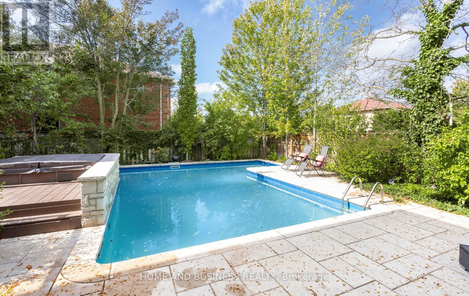 2192 Oakmead Boulevard, Oakville, Ontario  L6H 6B4 - Photo 50 - W12430528