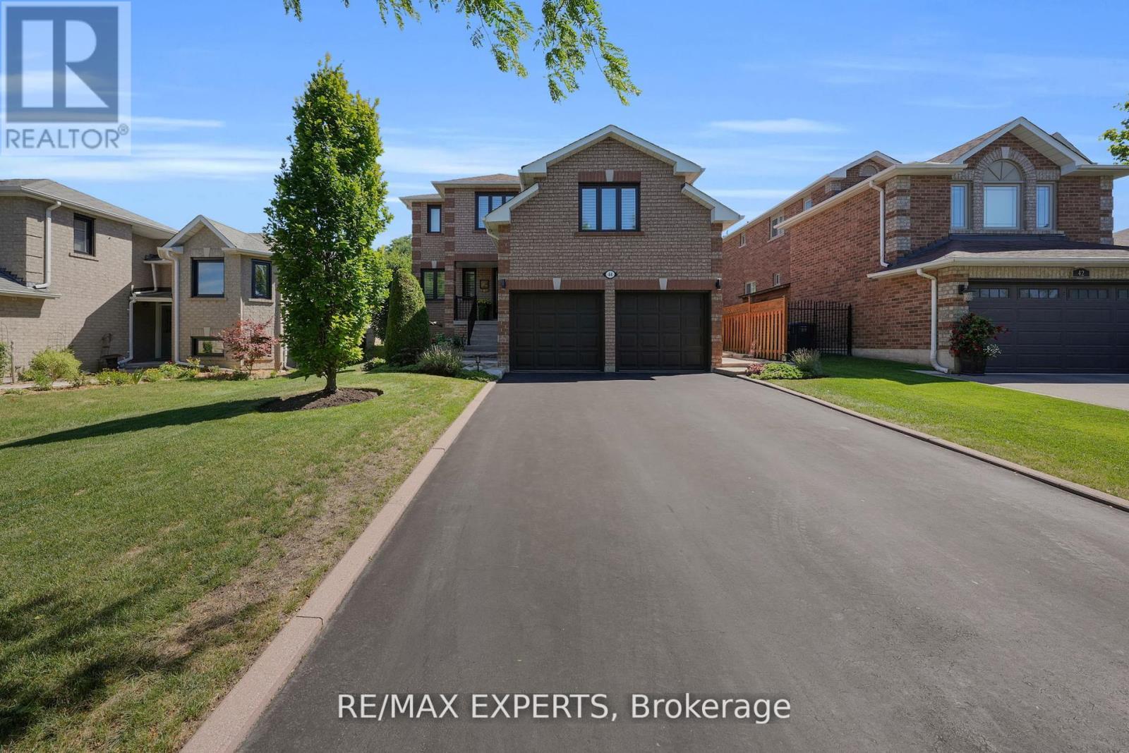 44 SUNKIST VALLEY ROAD, Caledon, Ontario