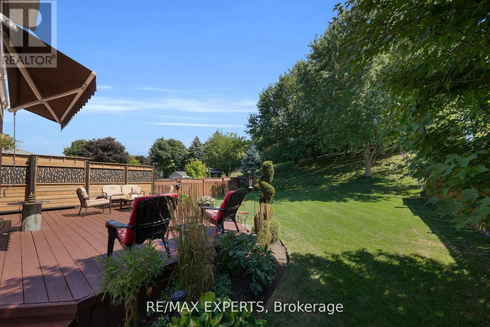 44 Sunkist Valley Road, Caledon, Ontario  L7E 1T1 - Photo 36 - W12430529