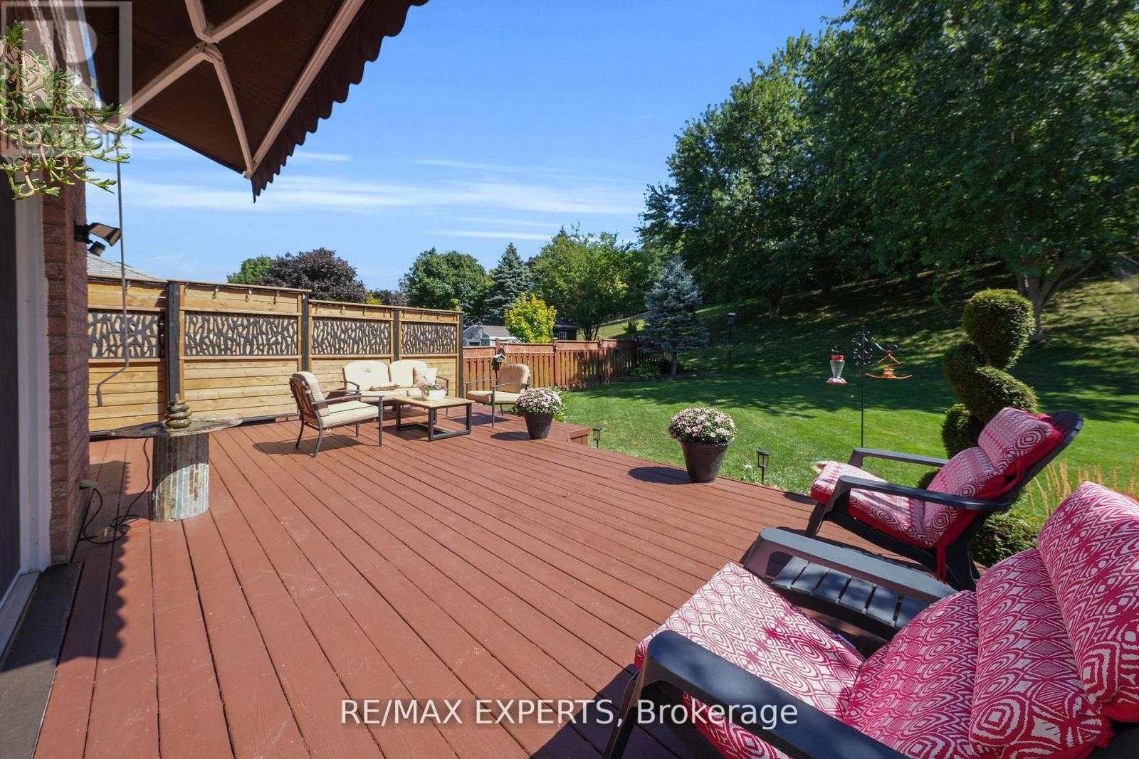 44 Sunkist Valley Road, Caledon, Ontario  L7E 1T1 - Photo 37 - W12430529