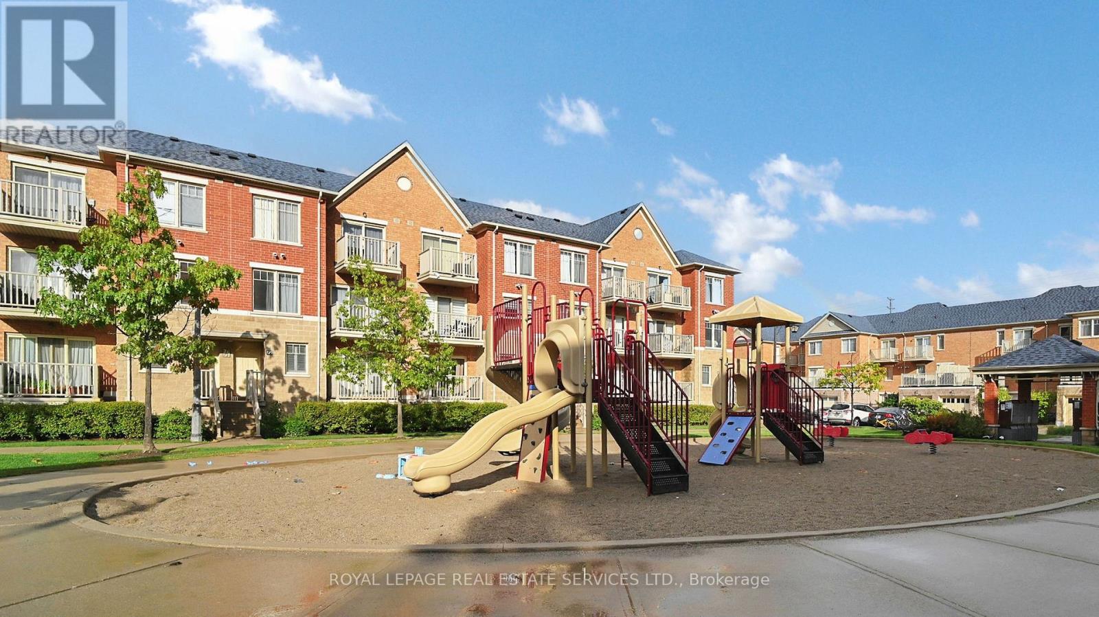 4 - 5050 Intrepid Drive, Mississauga, Ontario  L5M 0E5 - Photo 33 - W12429118