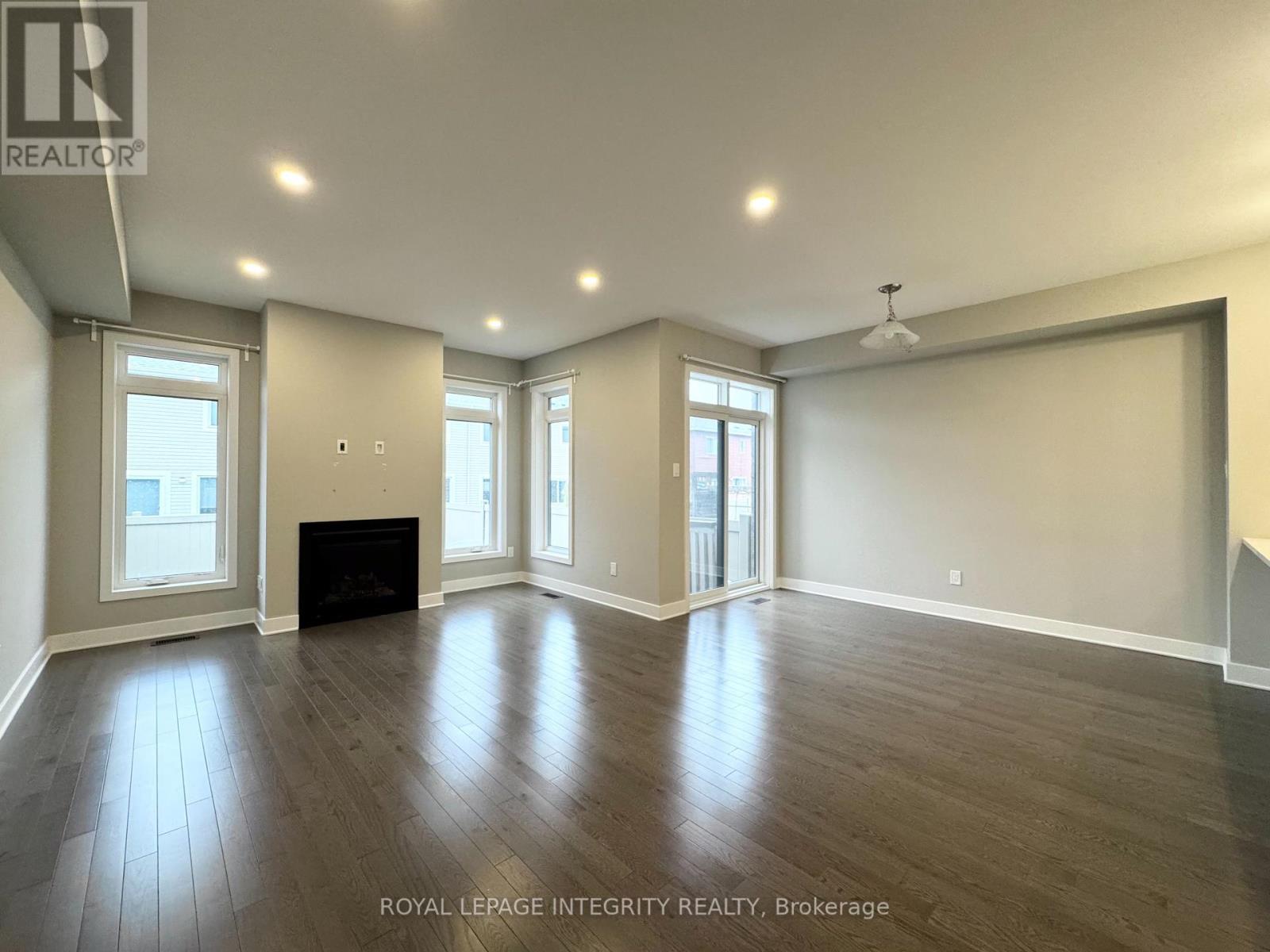 722 Twist Way, Ottawa, Ontario  K2V 0M8 - Photo 4 - X12430571