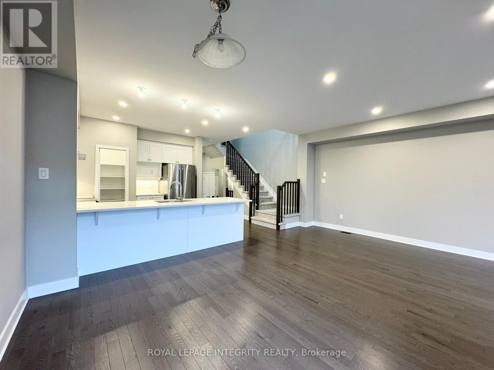 722 Twist Way, Ottawa, Ontario  K2V 0M8 - Photo 7 - X12430571