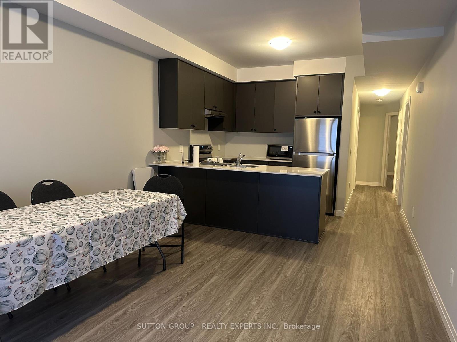 14 - 10 SOUTH CREEK DRIVE, Kitchener, Ontario