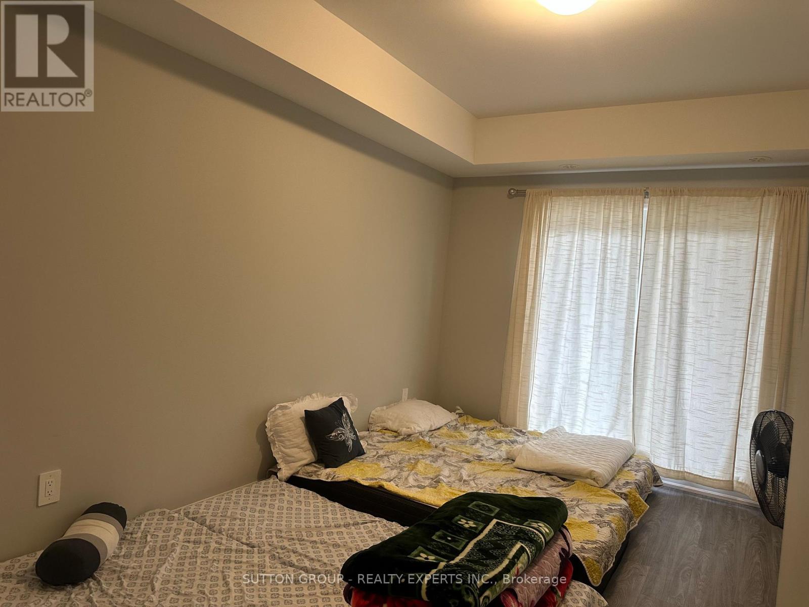 14 - 10 South Creek Drive, Kitchener, Ontario  N2R 0T9 - Photo 7 - X12430516