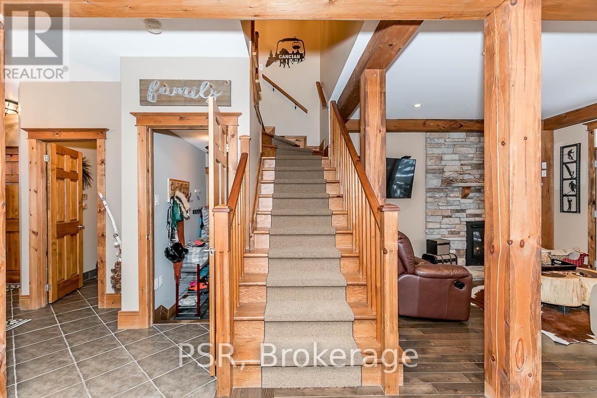 145 Snowbridge Way, Blue Mountains, Ontario  L9Y 0V1 - Photo 13 - X12430586