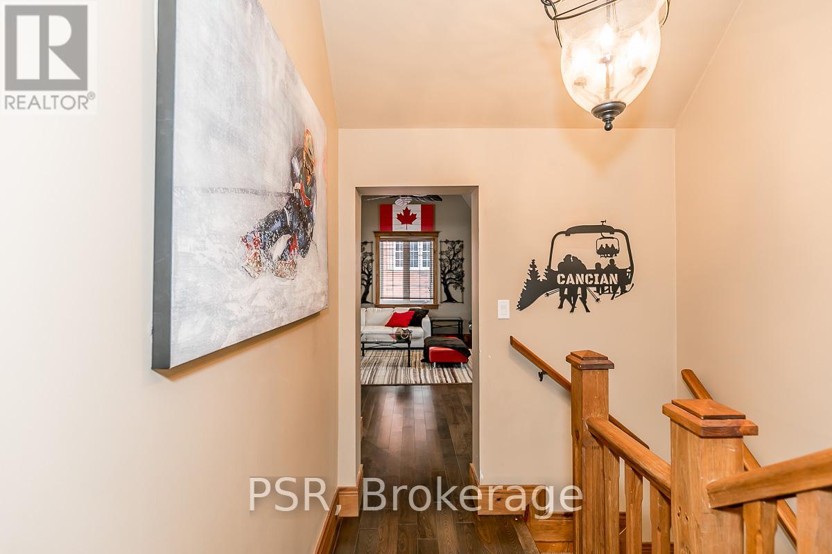 145 Snowbridge Way, Blue Mountains, Ontario  L9Y 0V1 - Photo 14 - X12430586