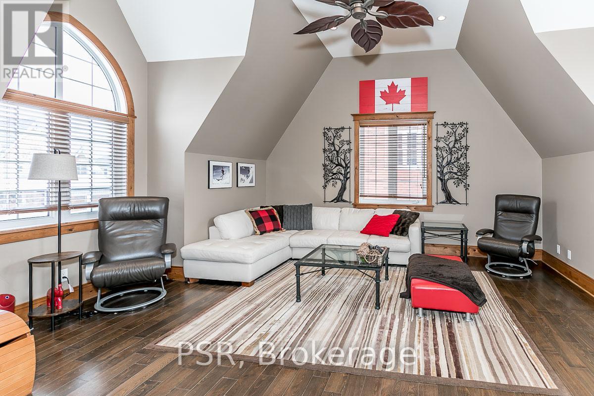 145 Snowbridge Way, Blue Mountains, Ontario  L9Y 0V1 - Photo 15 - X12430586