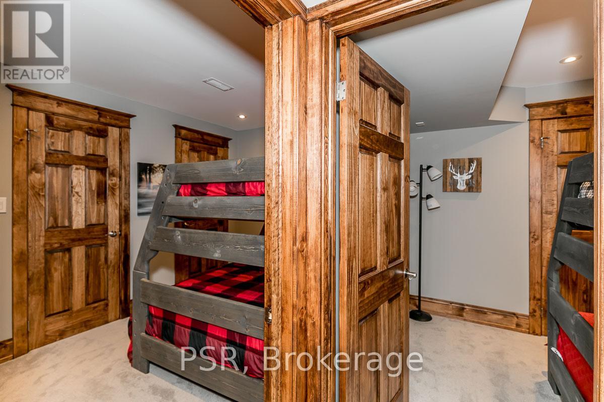 145 Snowbridge Way, Blue Mountains, Ontario  L9Y 0V1 - Photo 29 - X12430586