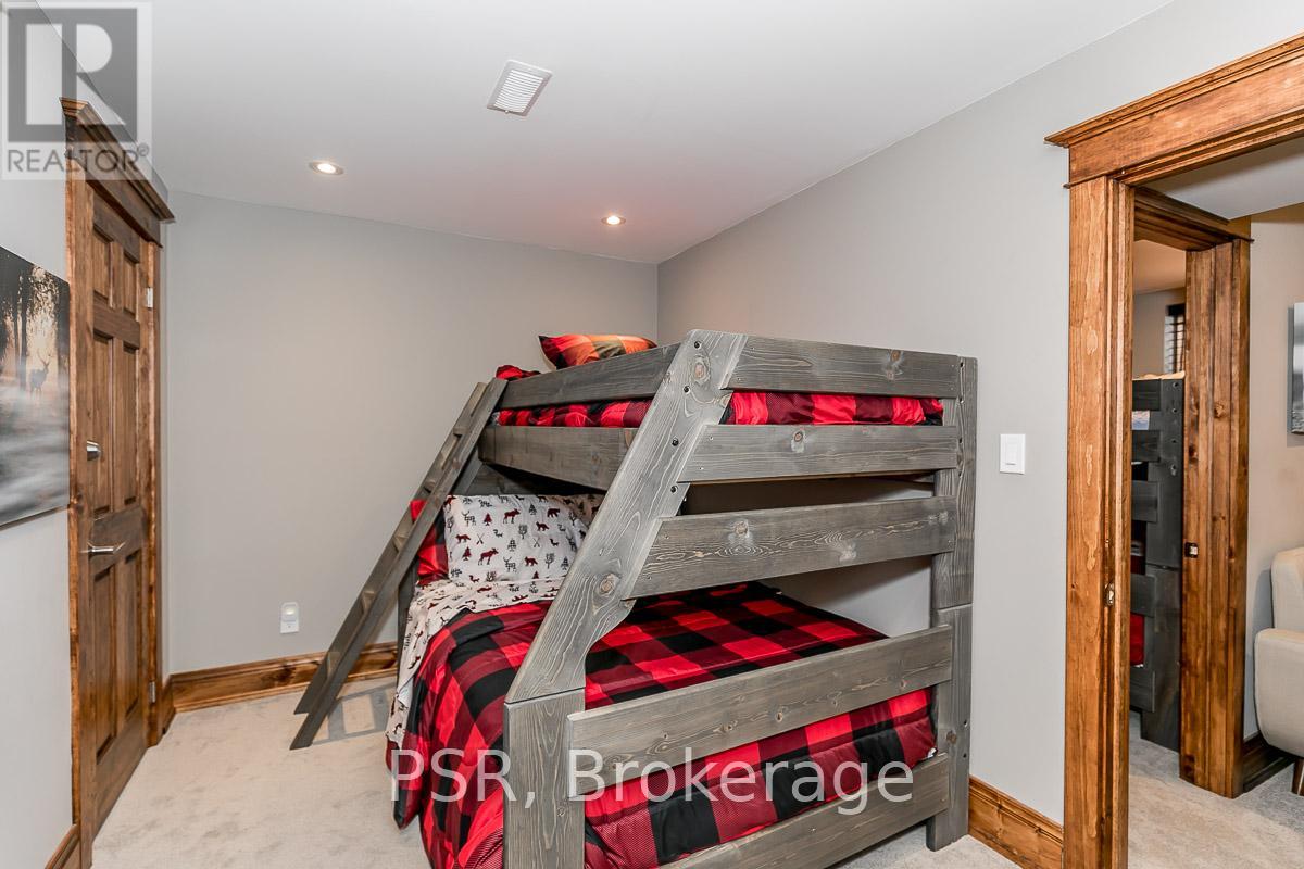 145 Snowbridge Way, Blue Mountains, Ontario  L9Y 0V1 - Photo 30 - X12430586