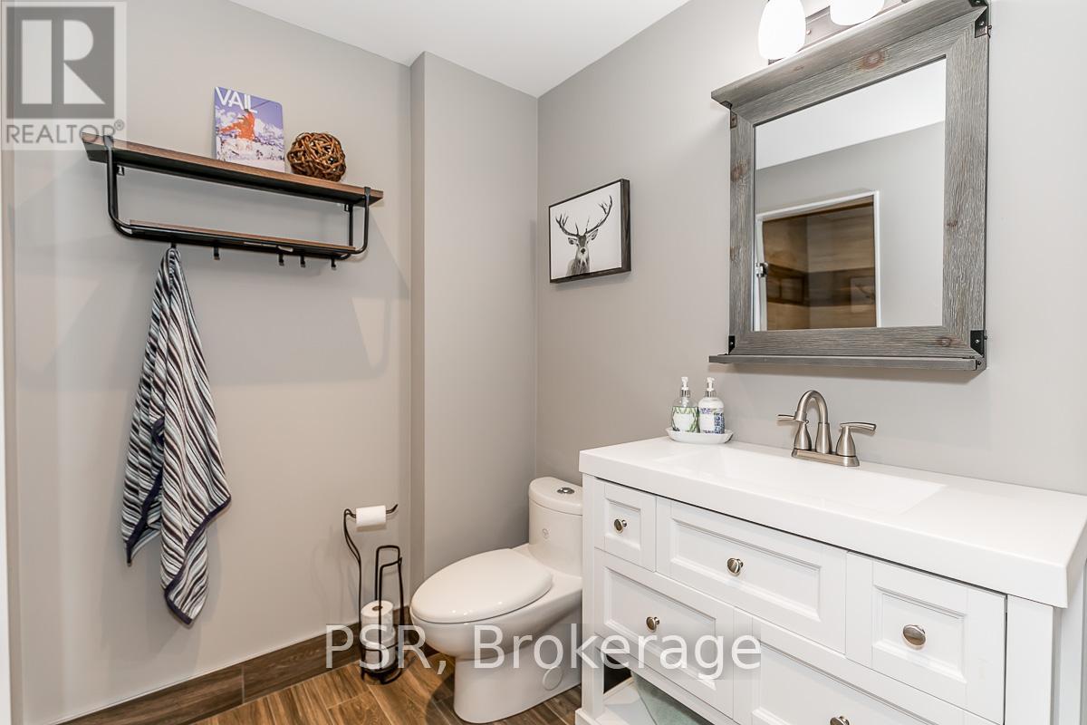145 Snowbridge Way, Blue Mountains, Ontario  L9Y 0V1 - Photo 32 - X12430586