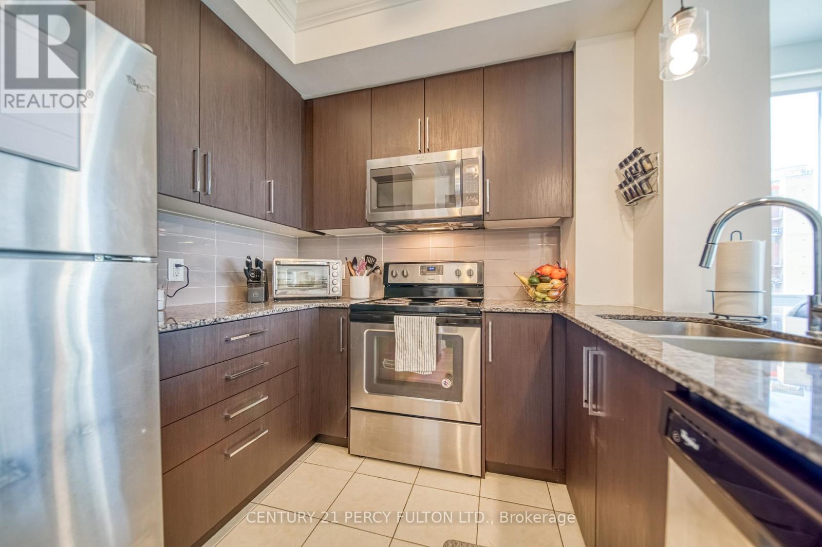 902 - 840 Queens Plate Drive, Toronto, Ontario  M9W 7J9 - Photo 6 - W12429463