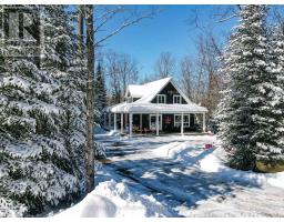 1042 SKI RIDGE TRAIL, Dysart et al, Ontario