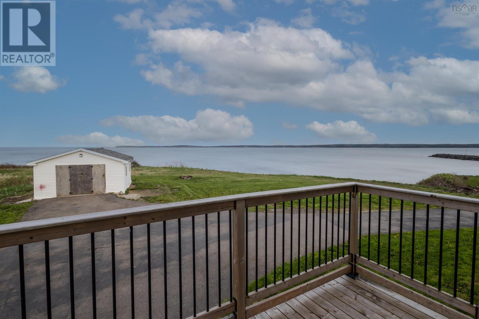 59 Cliff Street, Port Morien, Nova Scotia  B1B 1B4 - Photo 9 - 202512966
