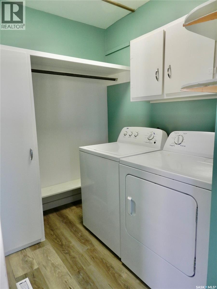 584 Butte Street, Central Butte, Saskatchewan  S0H 0H0 - Photo 19 - SK019524