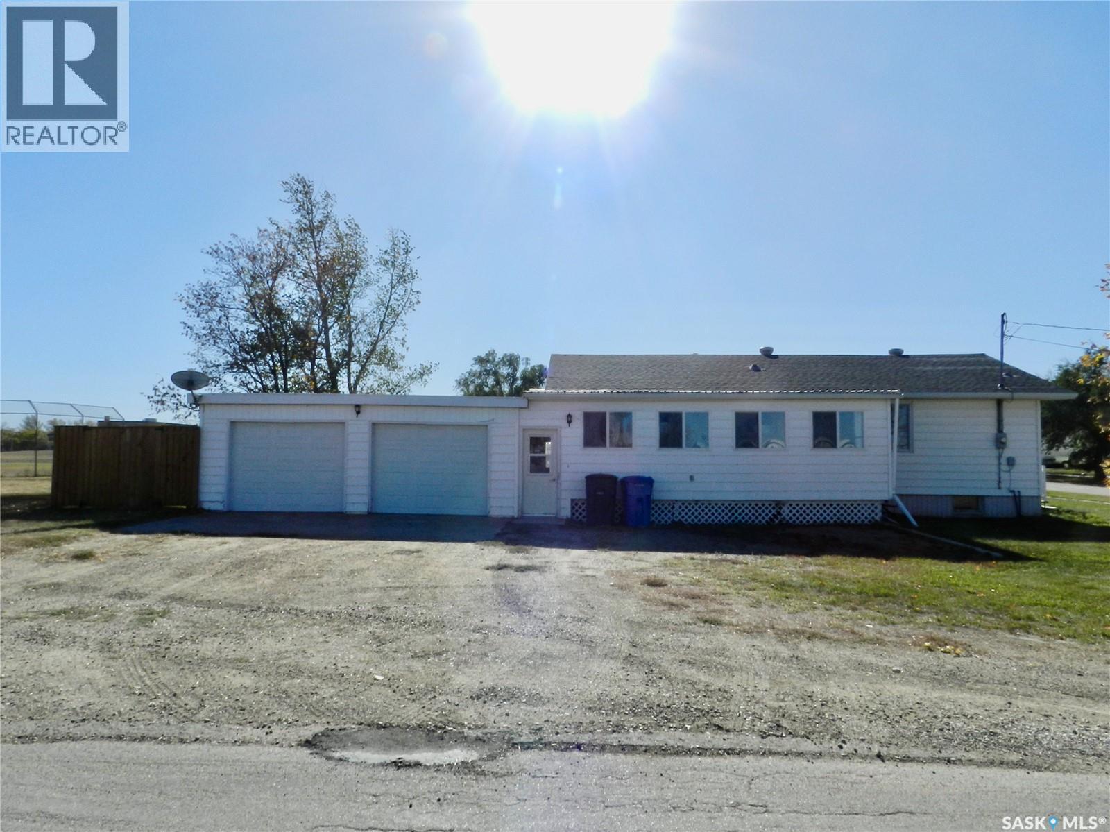 584 Butte Street, Central Butte, Saskatchewan  S0H 0H0 - Photo 36 - SK019524