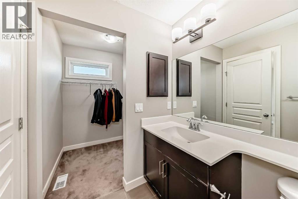 15 Evanscrest Way, Calgary, Alberta  T3P 0R4 - Photo 18 - A2258178