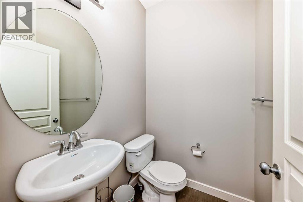 15 Evanscrest Way, Calgary, Alberta  T3P 0R4 - Photo 12 - A2258178