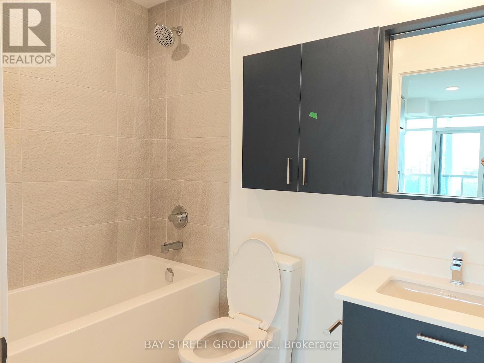 B1006 - 50 Upper Mall Way, Vaughan, Ontario  L4J 0L8 - Photo 8 - N12430580