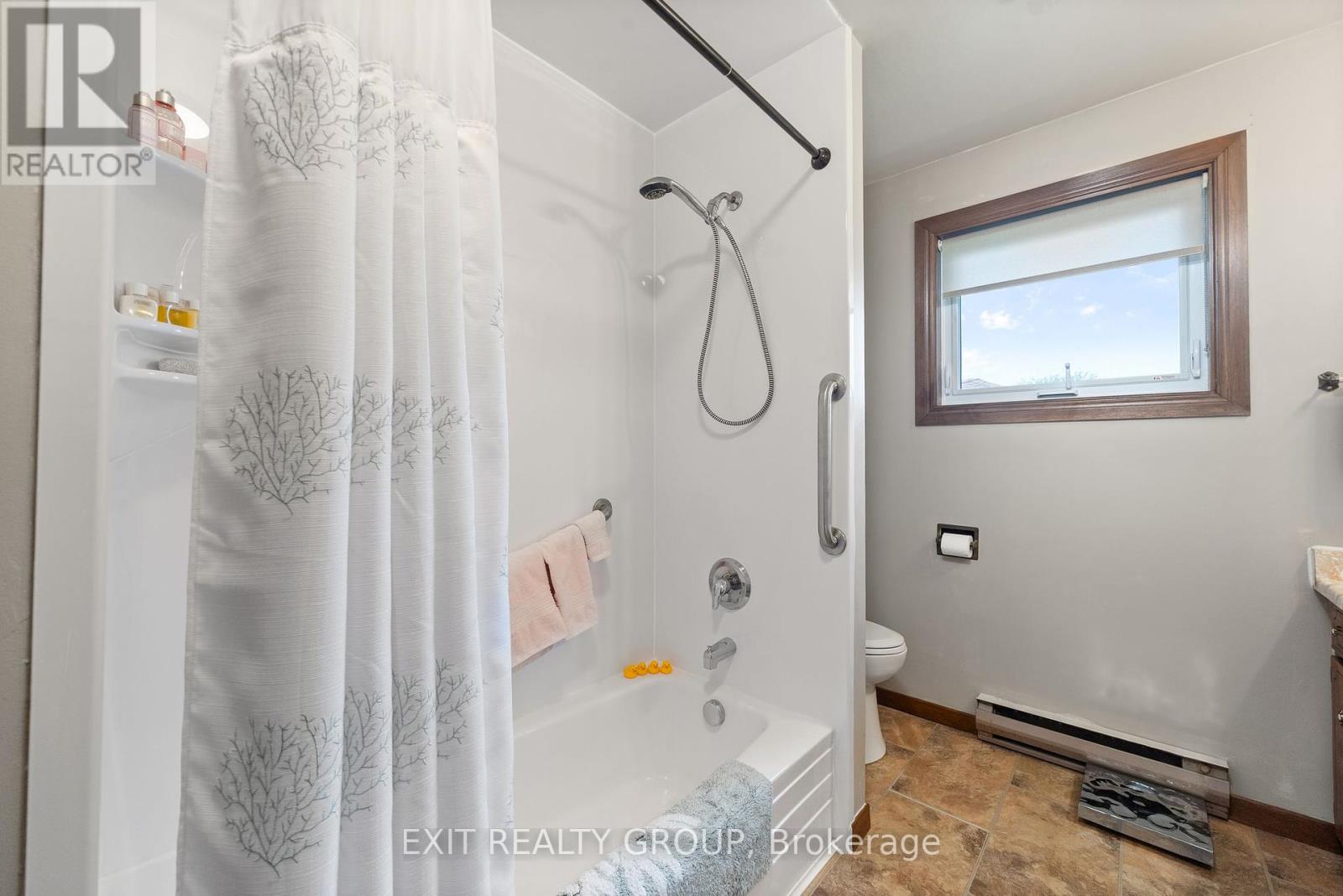 16 Queen Street W, Brighton, Ontario  K0K 1H0 - Photo 11 - X12430598