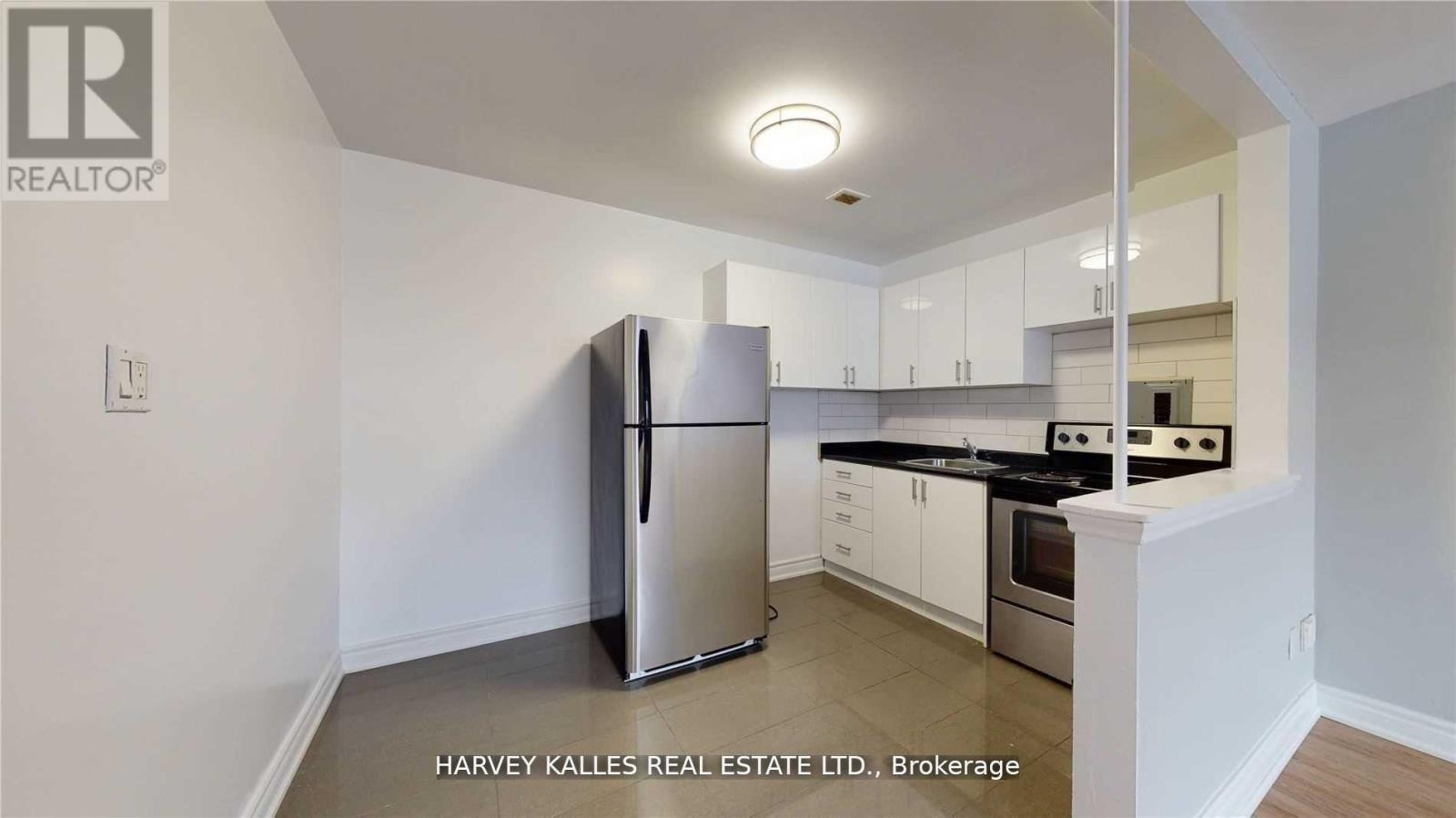104 - 2 Greentree Court, Toronto, Ontario  M6M 2A2 - Photo 7 - W12430541