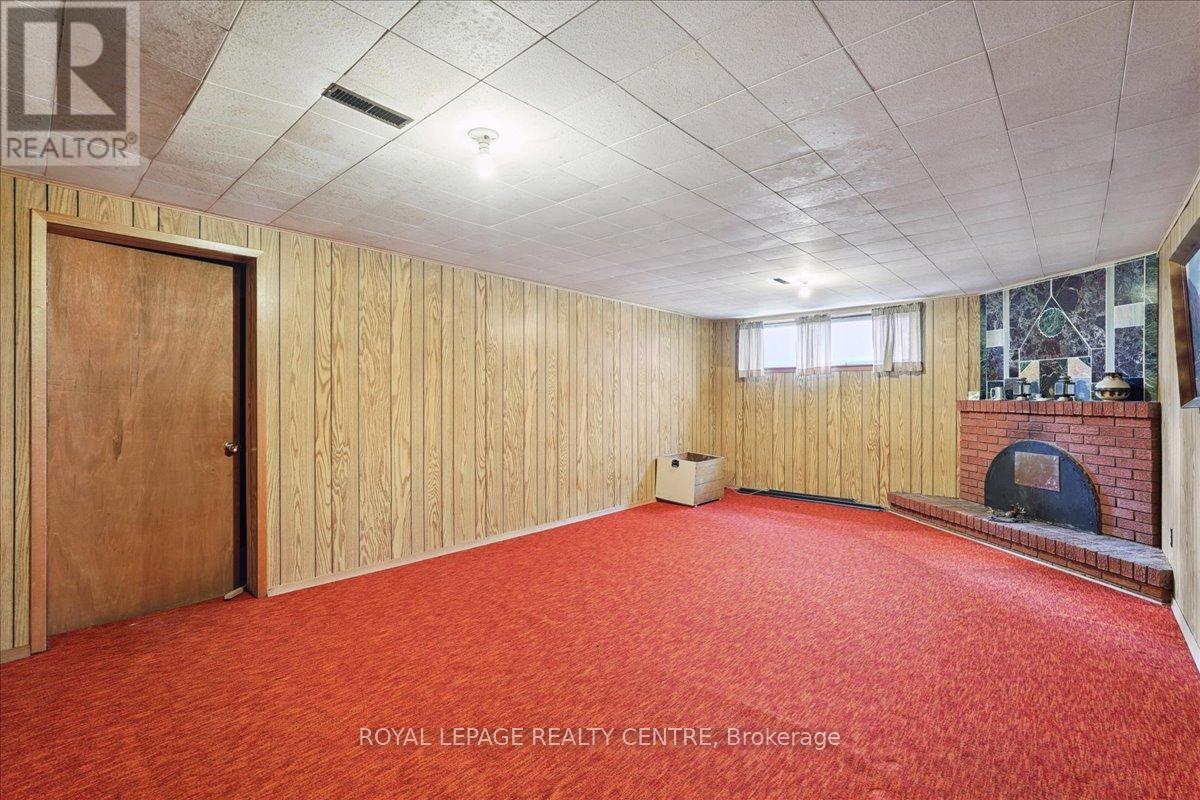 151 Redgrave Drive, Toronto, Ontario  M9R 3V8 - Photo 26 - W12430562
