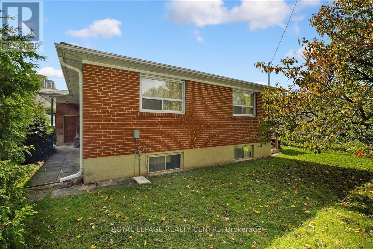 151 Redgrave Drive, Toronto, Ontario  M9R 3V8 - Photo 38 - W12430562